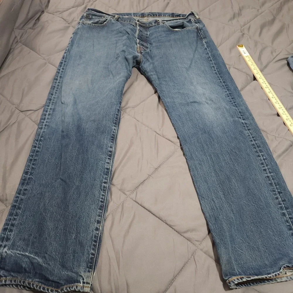 Levi's 501 Jeans Men's 42x32 High Rise Button Fly USA Light Wash‎ Cotton